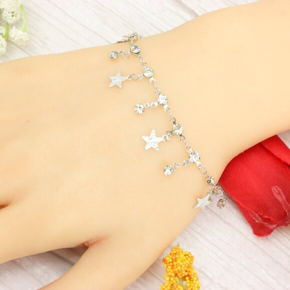 "Trendy Handmade Bracelet – A Thoughtful Gift for Girls & Women | UNVRC1311 - Picture 3 of 10